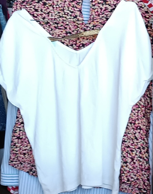 T-shirt Femme col v