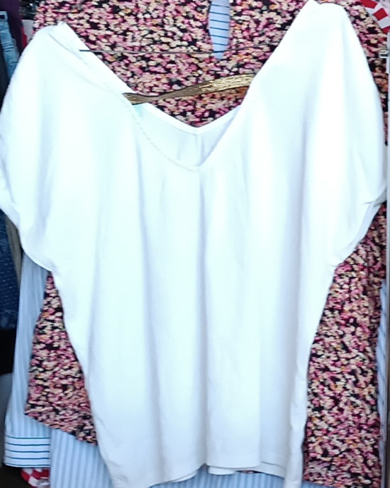 T-shirt Femme col v